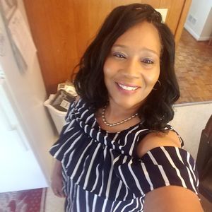 Meet your Posher, Carrie